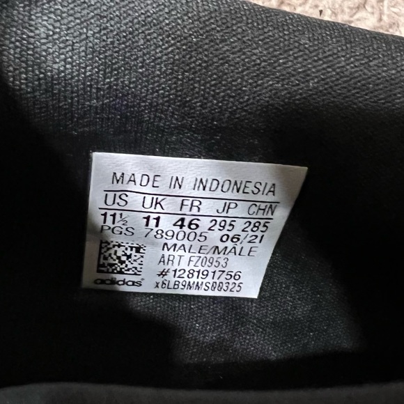 Adidas Sneakers - Picture 11 of 15